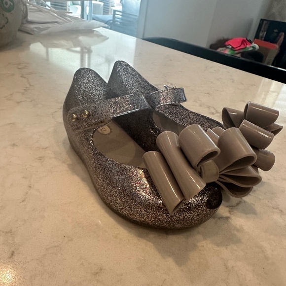 Mini Melissa Glittery Silver Kids Shoes - Picture 4 of 6